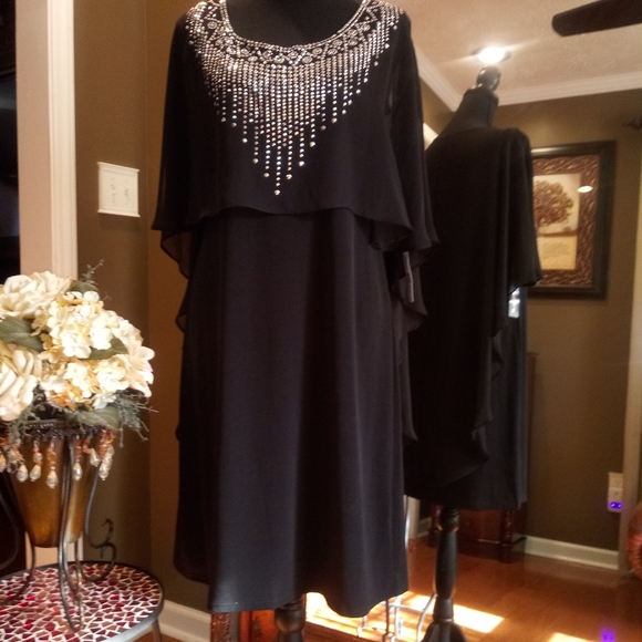 COPY - Dress - Picture 4 of 6